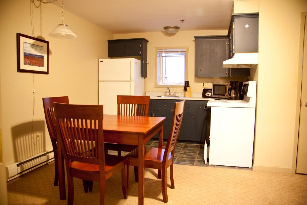 Mermaid Suites Charlottetown Room photo