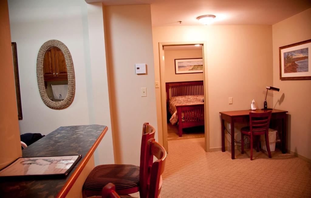 Mermaid Suites Charlottetown Room photo